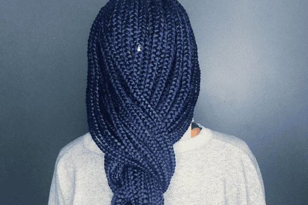 navy blue knotless braids